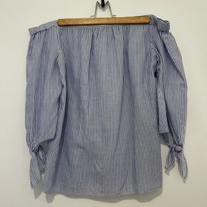 Off the shoulder 3/4 sleeve striped shirt